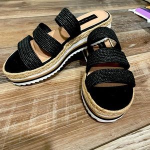 Strapped Sandals 7.5